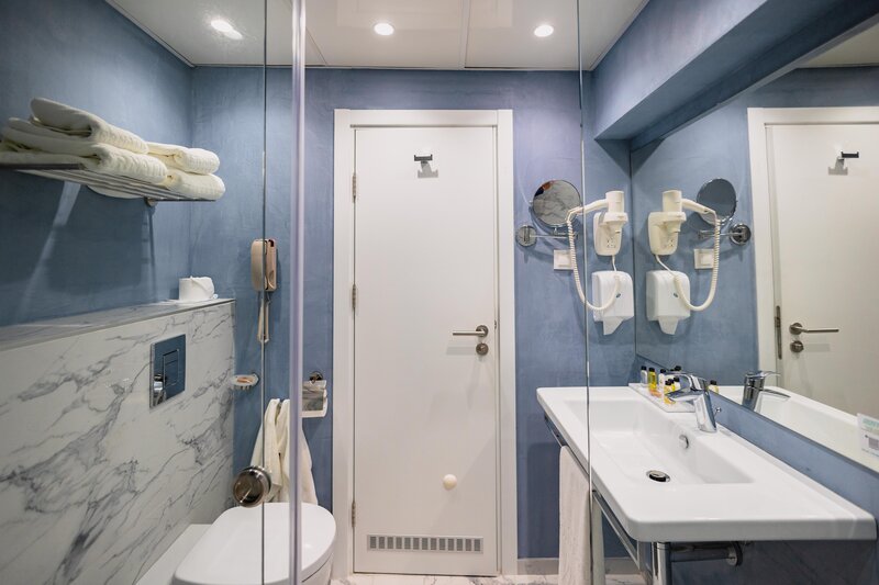 International Hotel Casino & Tower Suites 67