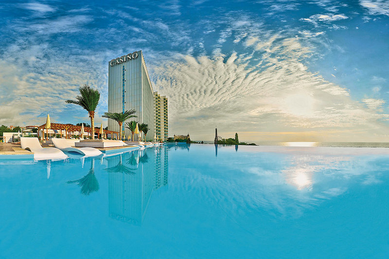 International Casino & Tower Suites 8