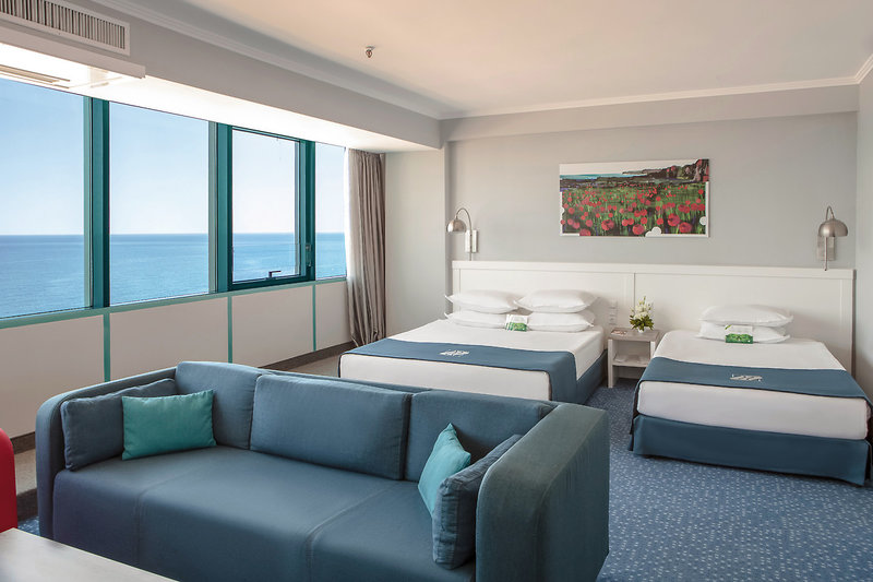 International Casino & Tower Suites 13