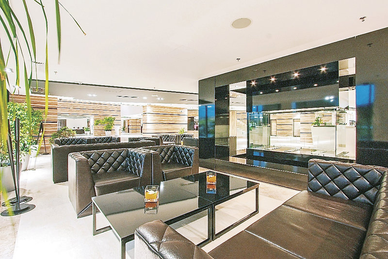 International Hotel Casino & Tower Suites 12