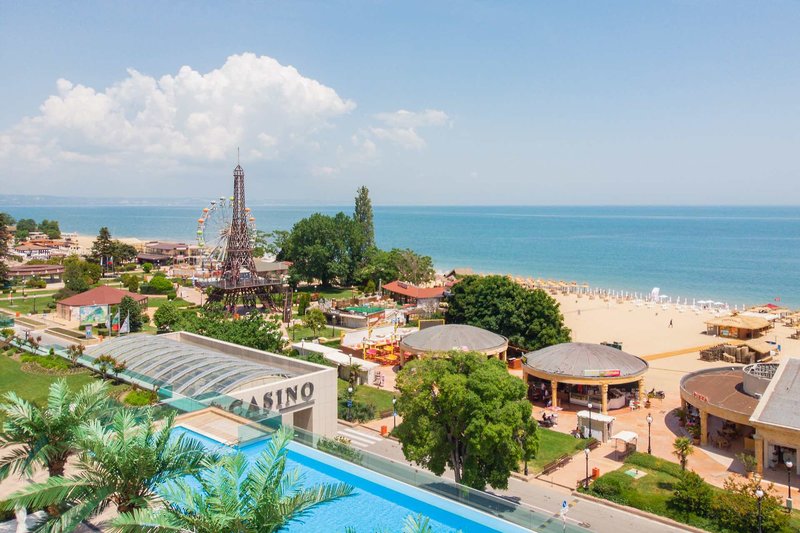 International Casino & Tower Suites 1