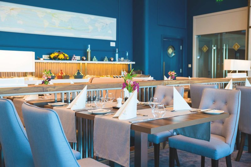 International Casino & Tower Suites 8