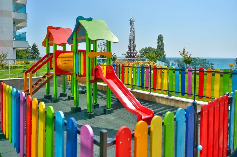 International Casino & Tower Suites 12