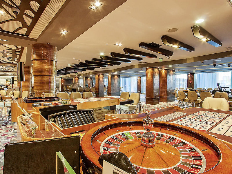 International Casino & Tower Suites 10