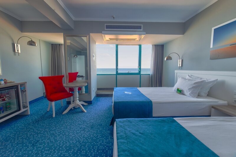 International Casino & Tower Suites 28