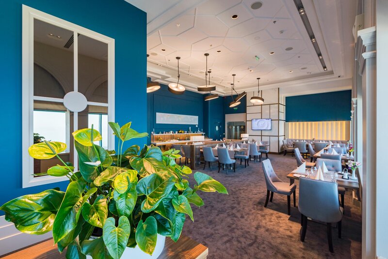 International Casino & Tower Suites 31