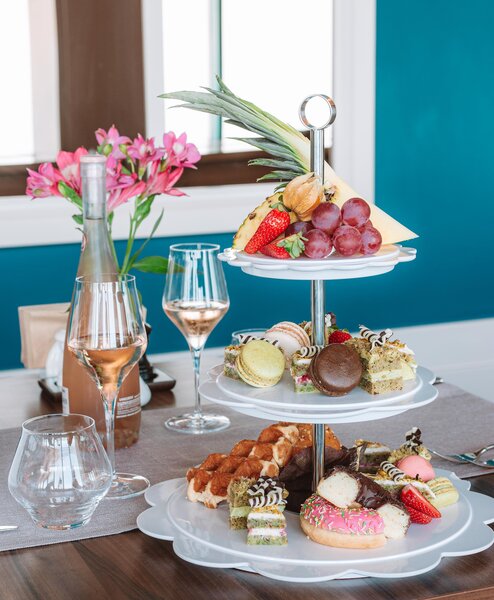 International Casino & Tower Suites 79