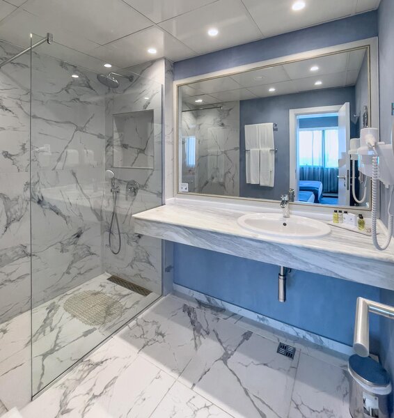 International Hotel Casino & Tower Suites 29