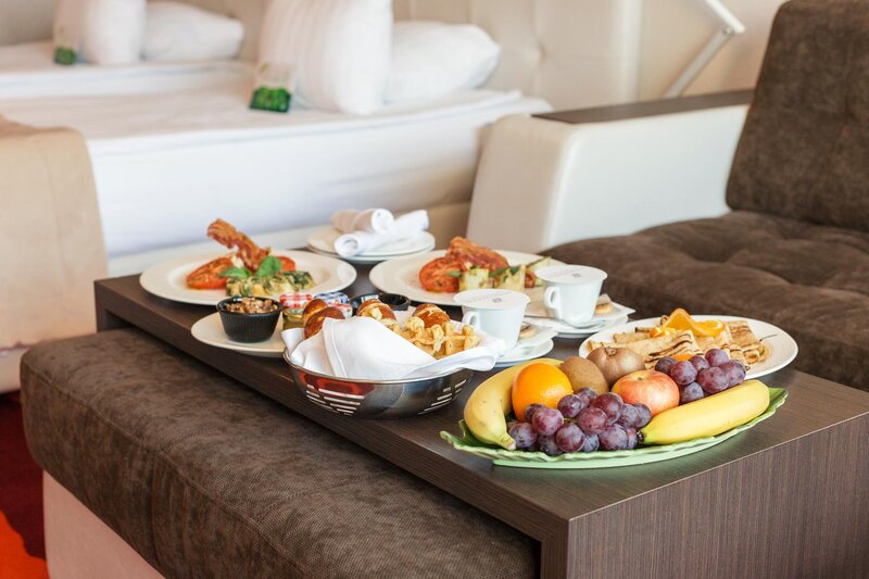 International Hotel Casino & Tower Suites 80