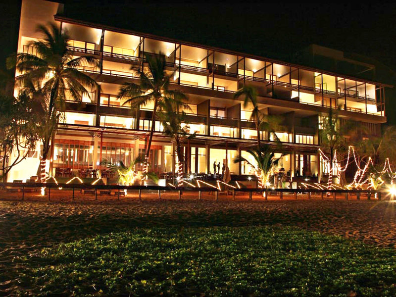 Pandanus Beach Resort 3