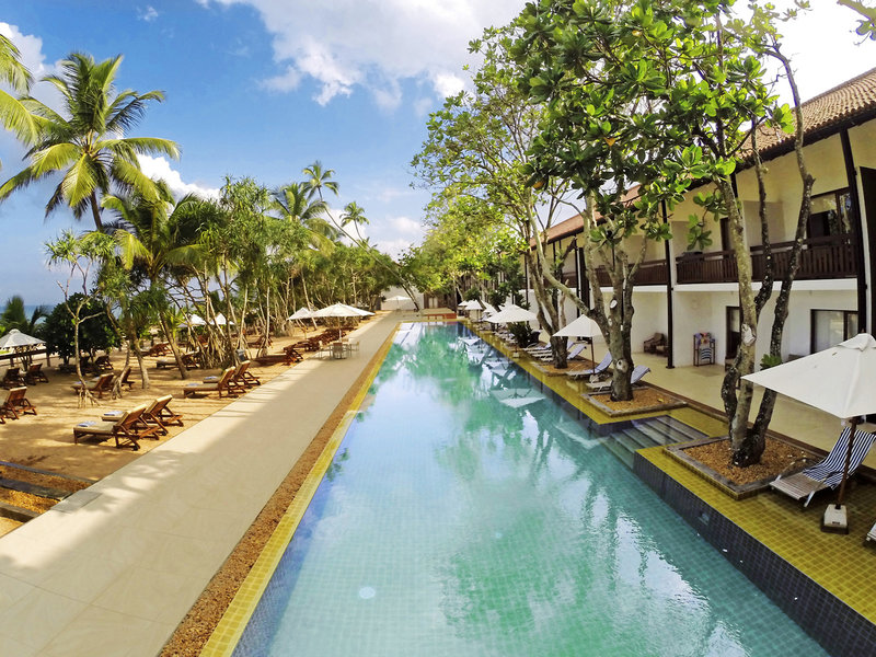 Pandanus Beach Resort 6