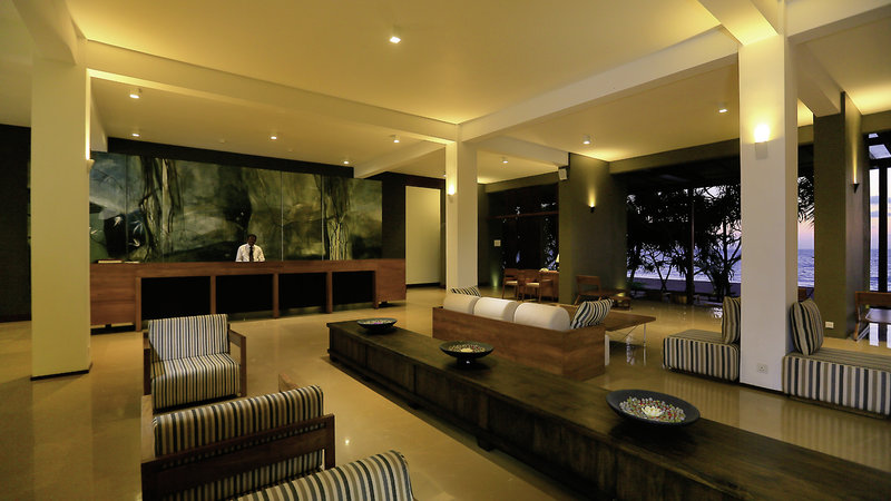 Pandanus Beach Resort & Spa 12