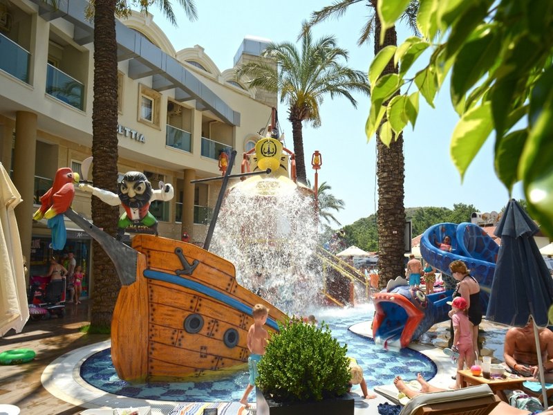 Grand Cettia Hotel 3