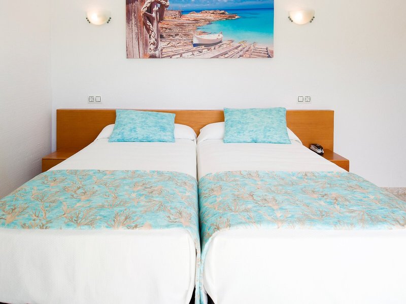 Hotel Tropical Ibiza 30