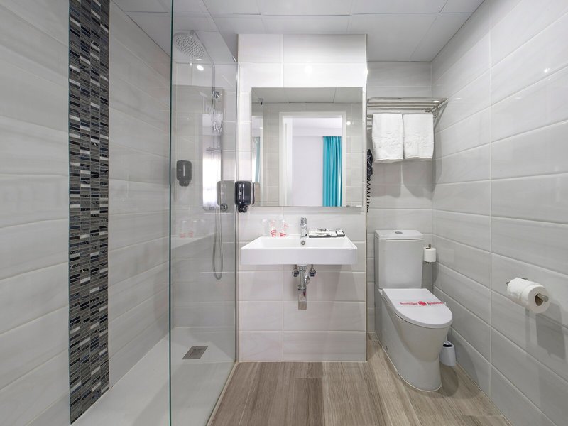 Hotel Tropical Ibiza 32