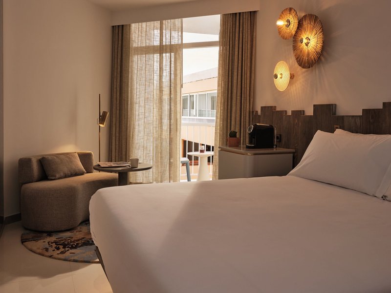 TUI SUNEO Cala Llonga 18