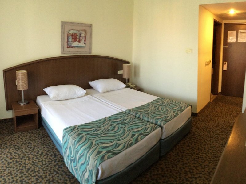 Dosi Hotel 13