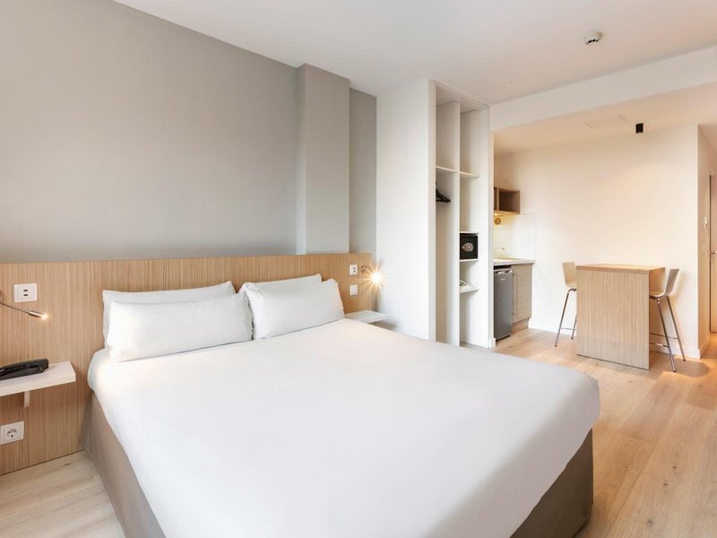Hotel The Site by BlueBay Sant Cugat 41 - Room Example