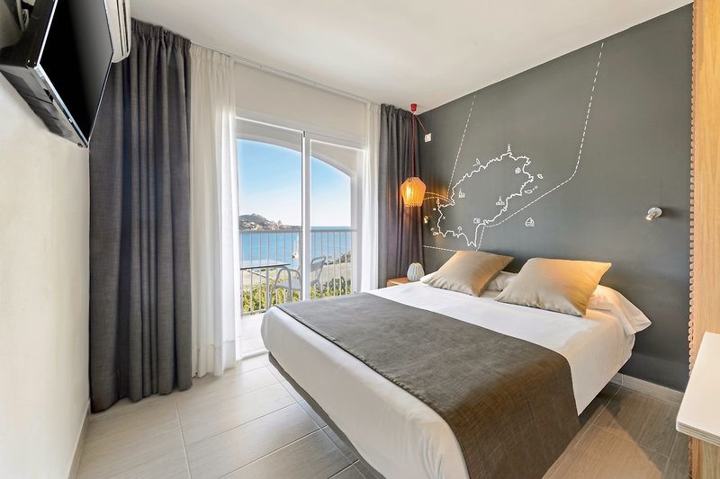 Playasol Cala Tarida 9