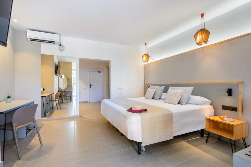 Vibra Cala Tarida 55
