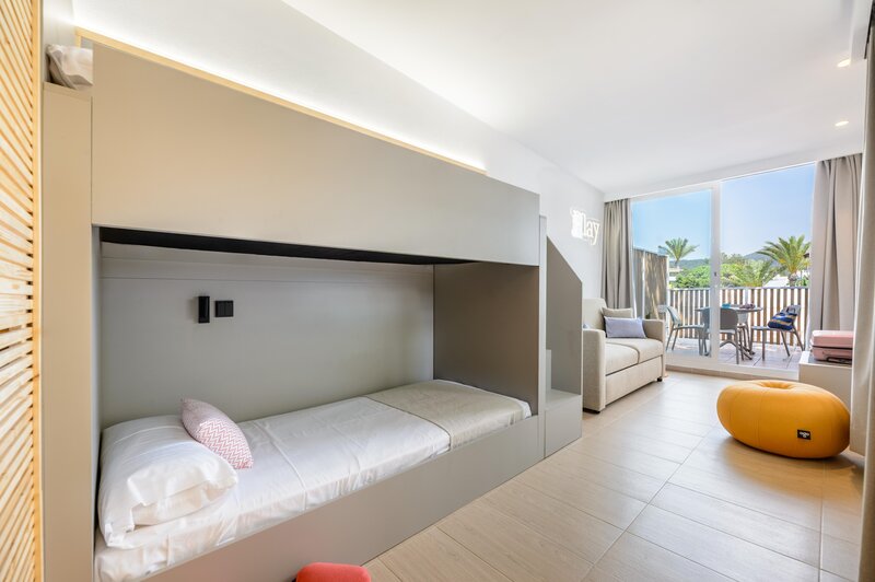Vibra Cala Tarida 32