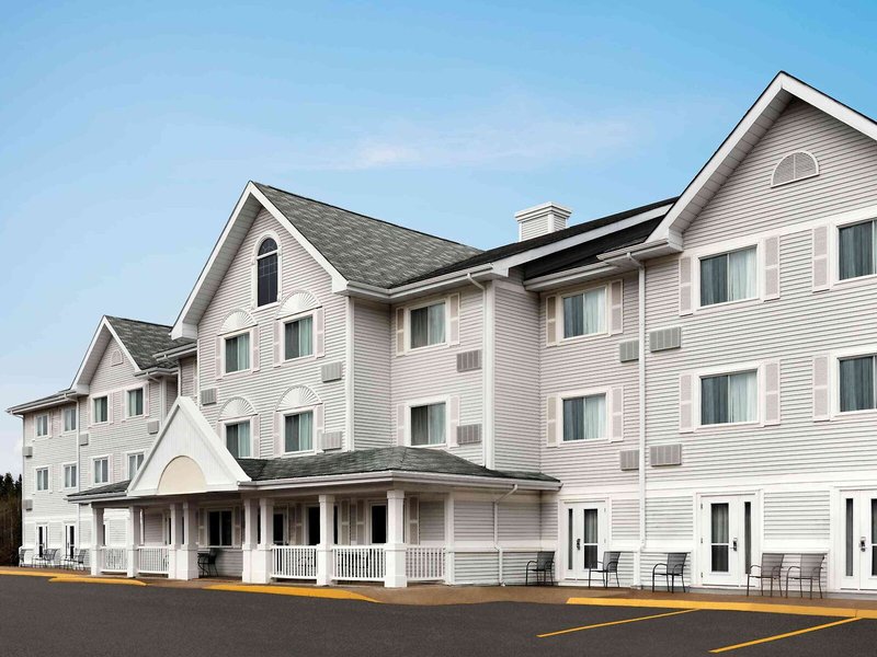 Days Inn by Wyndham Chetwynd
