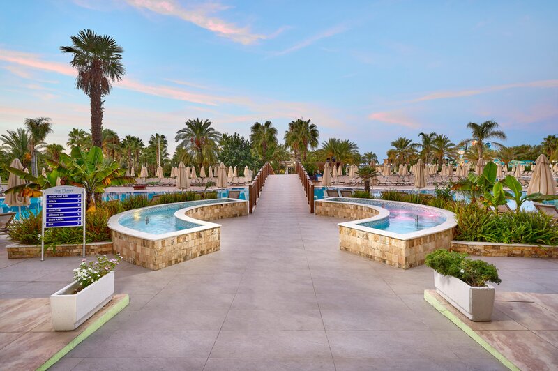 Sea Planet Resort & Spa 4