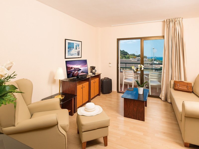 Apartments Guitart 12