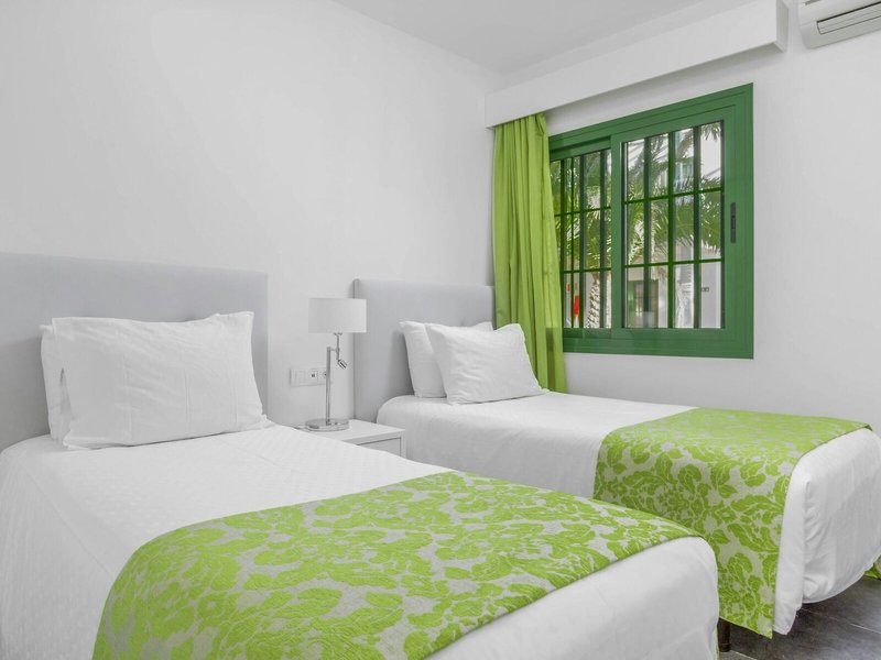 Club del Carmen 28 - Room Example