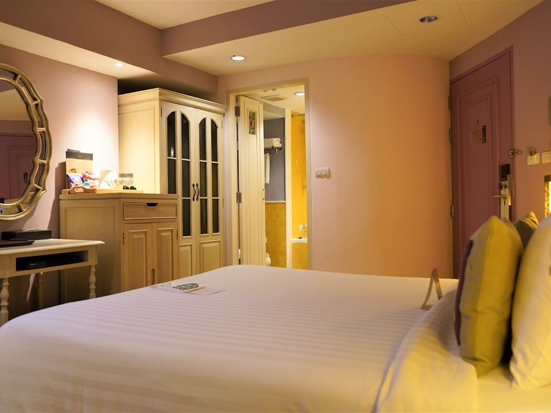 Salil Sukhumvit Soi 11 16