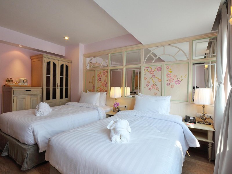 Salil Sukhumvit Soi 11 44
