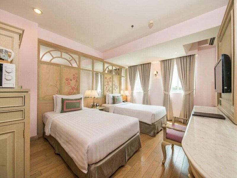 Salil Sukhumvit Soi 11 22