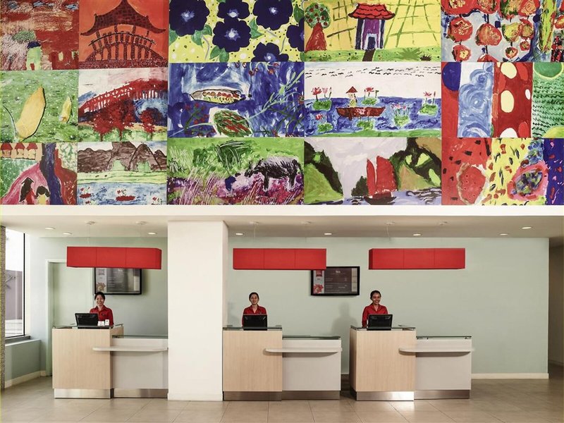 ibis Saigon South Hotel 11