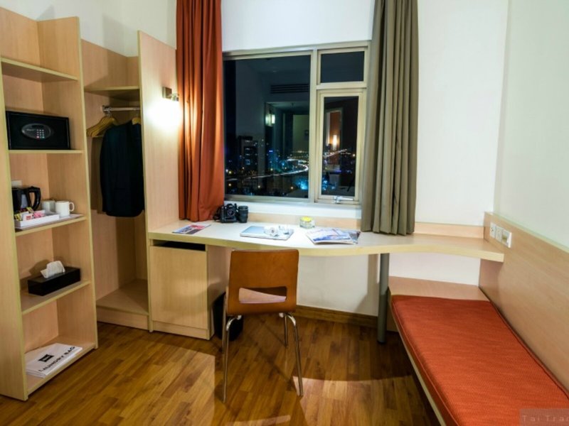 ibis Saigon South Hotel 40