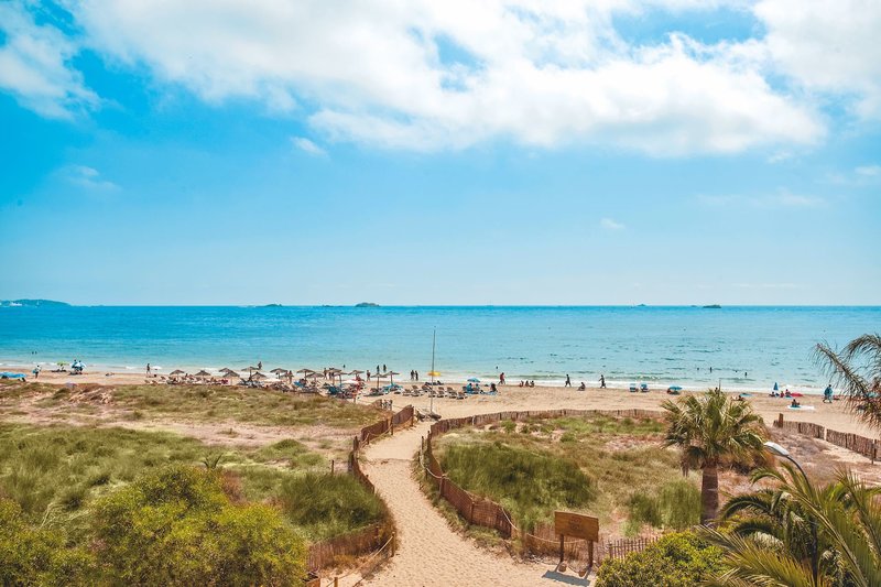 FERGUS Style Bahamas  8