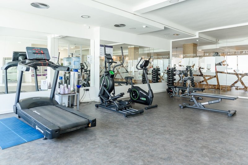 FERGUS Style Bahamas  19