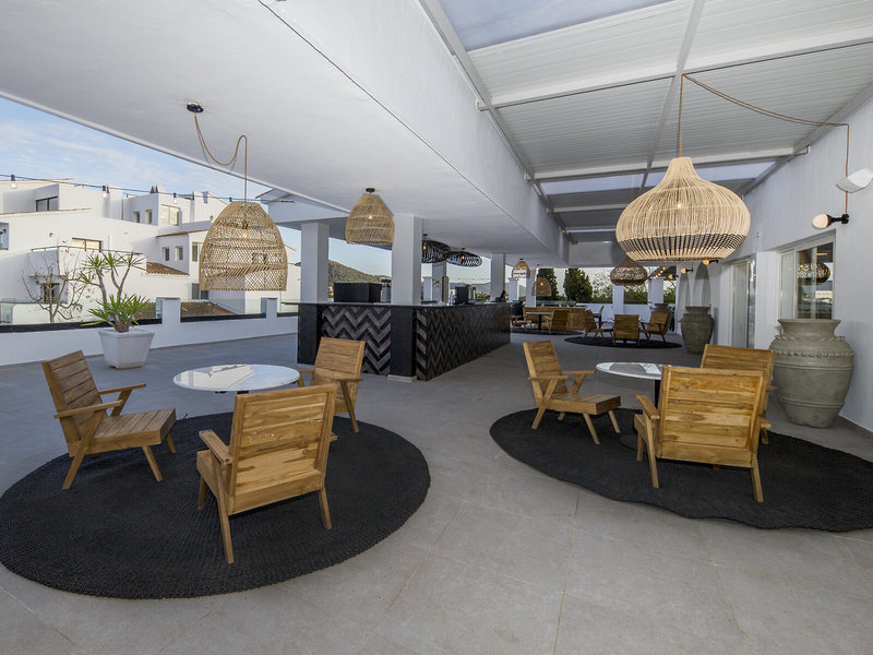 FERGUS Style Bahamas  30