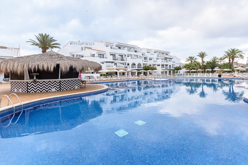 FERGUS Style Bahamas 2