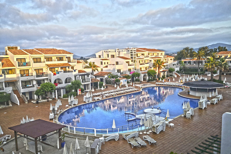 FERGUS Style Bahamas 2