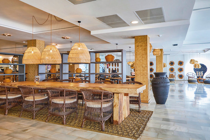 FERGUS Style Bahamas  13