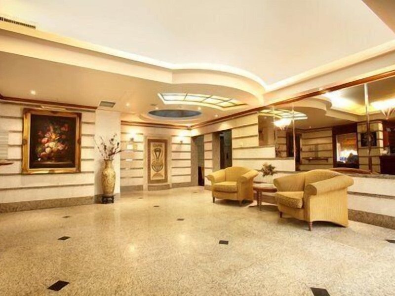 Capri Hotel Suites 4