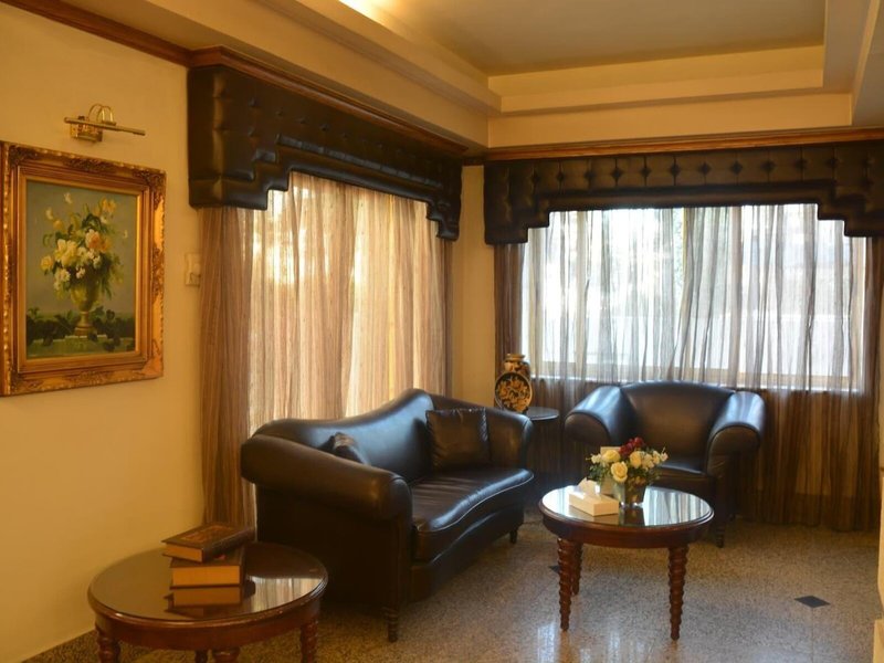 Capri Hotel Suites 10