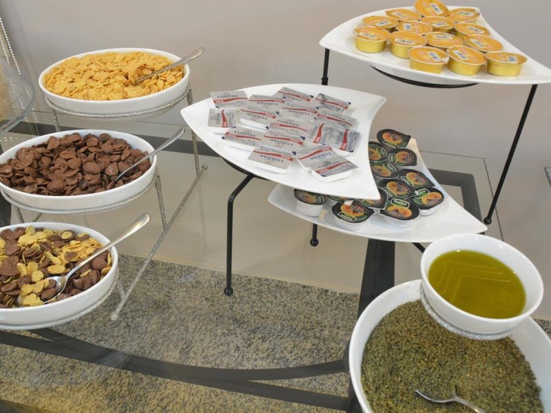 Capri Hotel Suites 18