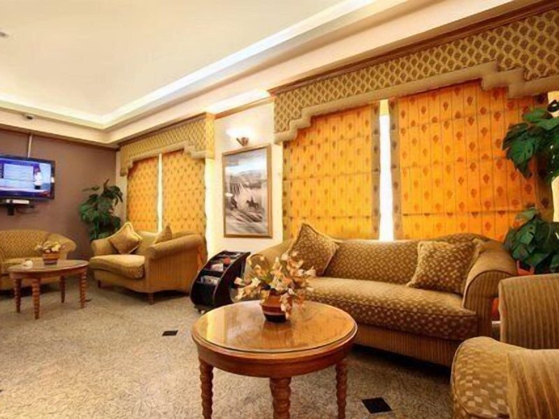 Capri Hotel Suites 22