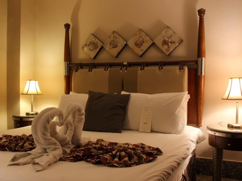 Capri Hotel Suites 23