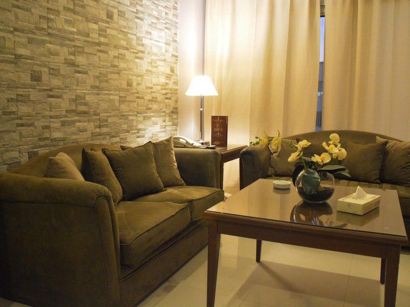 Capri Hotel Suites 30