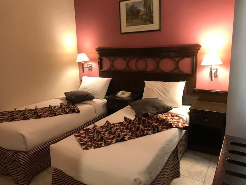 Capri Hotel Suites 31