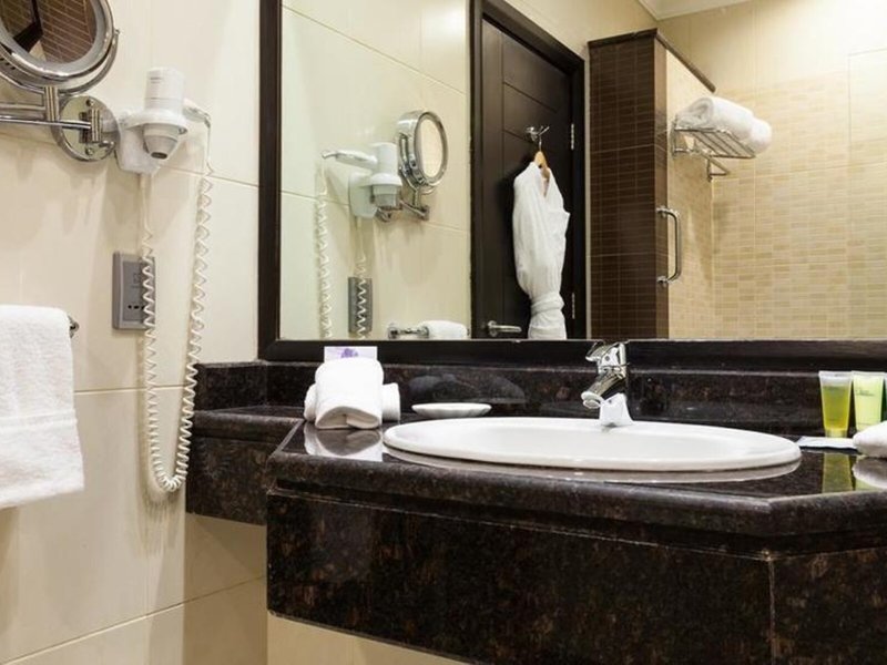 Ayass Hotel 21