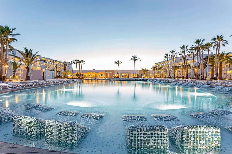 Grand Palladium White Island Resort & Spa 3