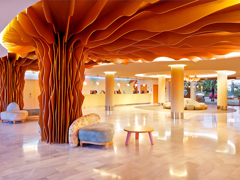 Grand Palladium White Island Resort & Spa 14